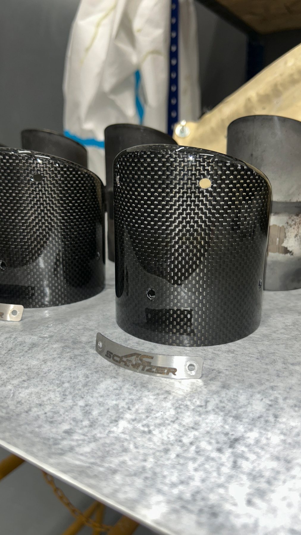 Reparación de escape en carbono